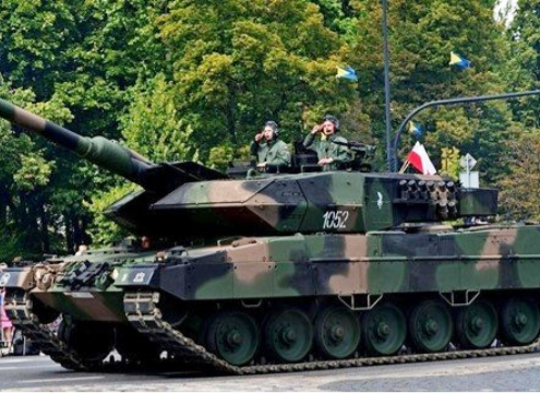 Puola Taistelupanssarivaunu Leopard 2A5